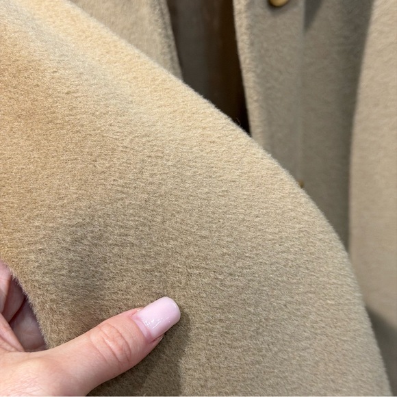 Max Mara Wool Coat — Authentic - Picture 7 of 12